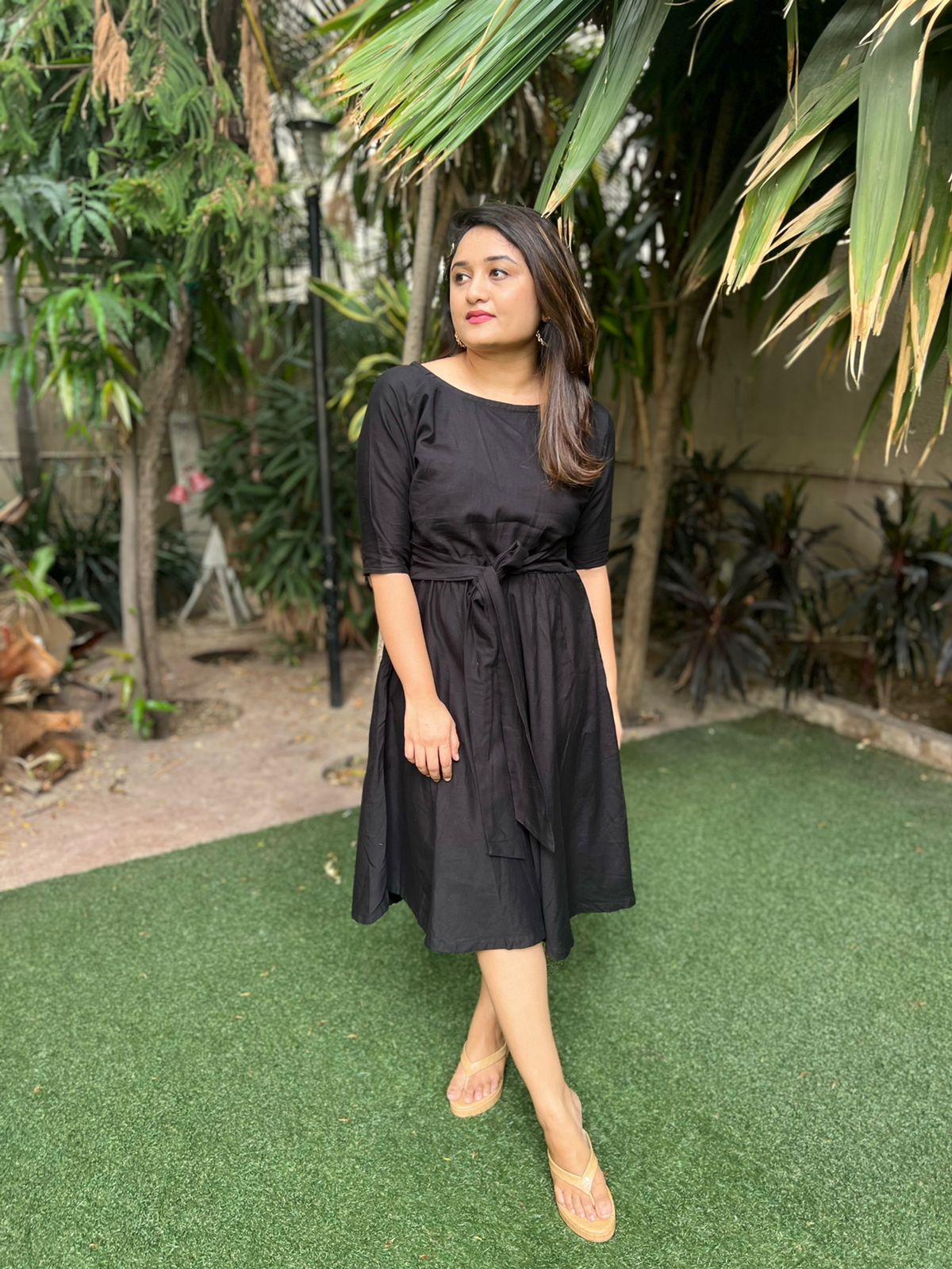 Black short dress with self belt – Panila Fashion